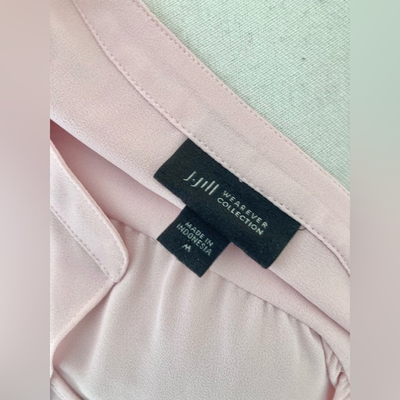 J. Jill Wearever Pale Pink Split V-Neck Drape Front Blouse Size M - Picture 7 of 10